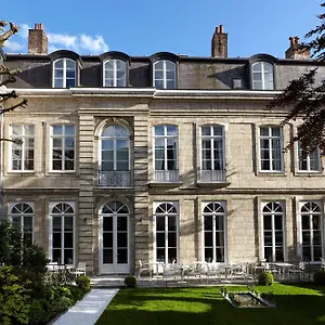 Clarance 5*, Lille Frankreich
